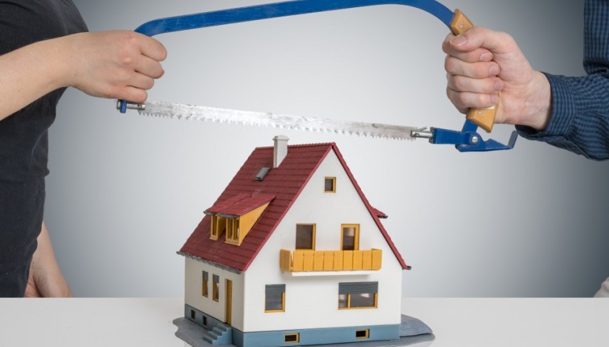 Women Should Get Equal Share In Property Bought After Marriage Upon Divorce: Law Commission